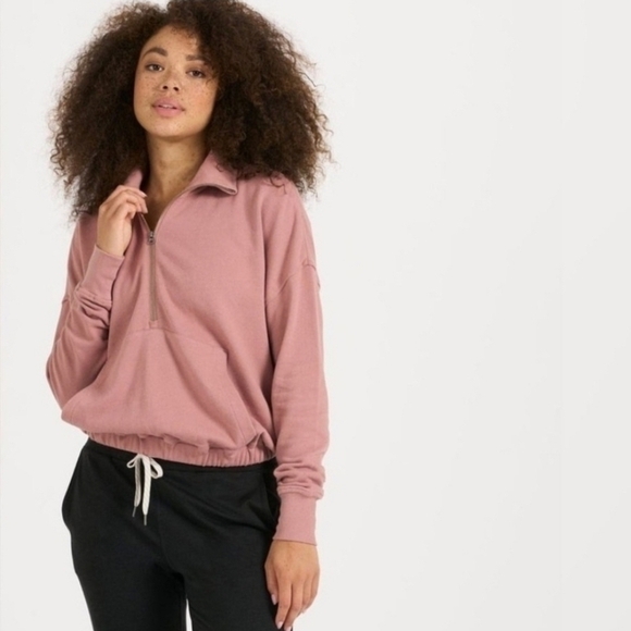 Vuori Brunt Clay | 3/4 Zip w/Kangaroo Long-Sleeve Pullover - Picture 2 of 6